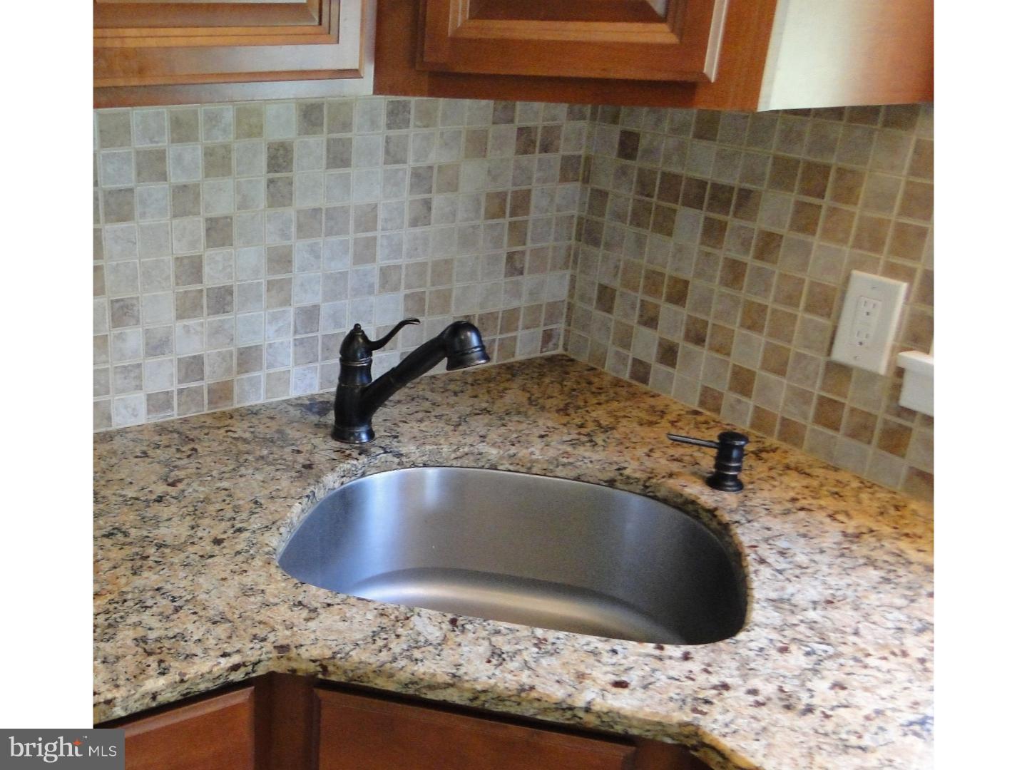 2 Alpha Road Hamilton, NJ 08610 - Photo 5 of 25