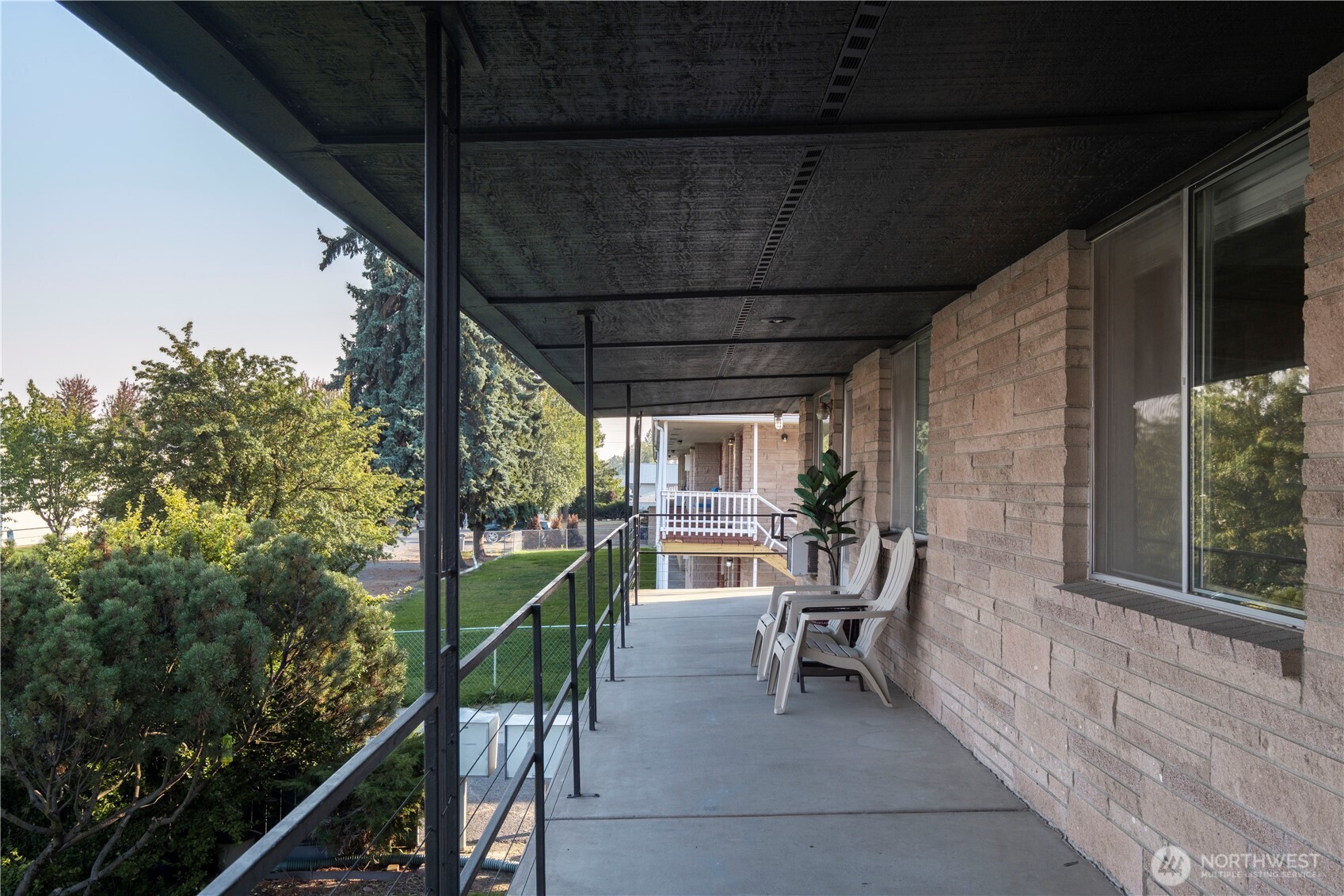 6615 North Atlantic Street Spokane, WA 99208 - Photo 20 of 22 a view of two chairs in the balcony