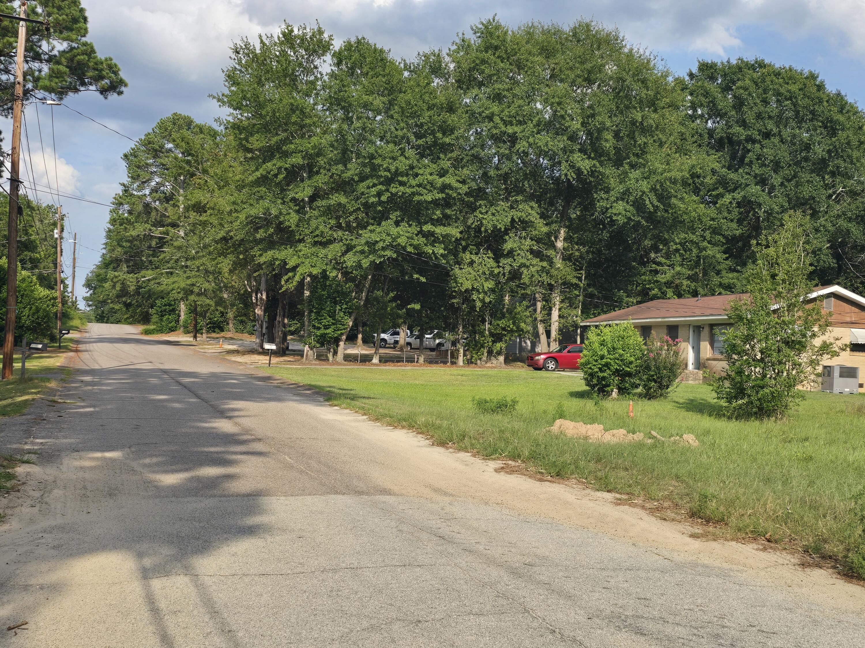 1402 Marks Church Road Augusta, GA 30909 - Photo 8 of 16 20250722_180459