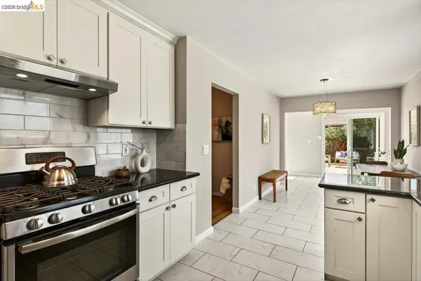 $585,000 | 116 South 19th Street, Richmond, CA 94804