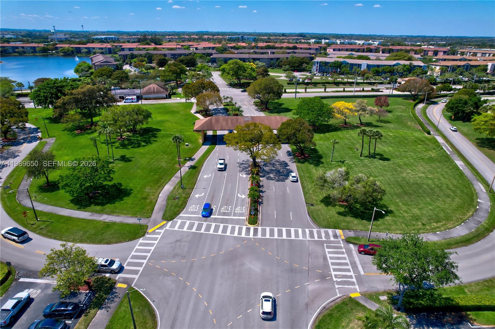 400 Southwest 134th Way, Unit 112F Pembroke Pines, FL 33027 - Photo 26 of 40 an aerial view of a house