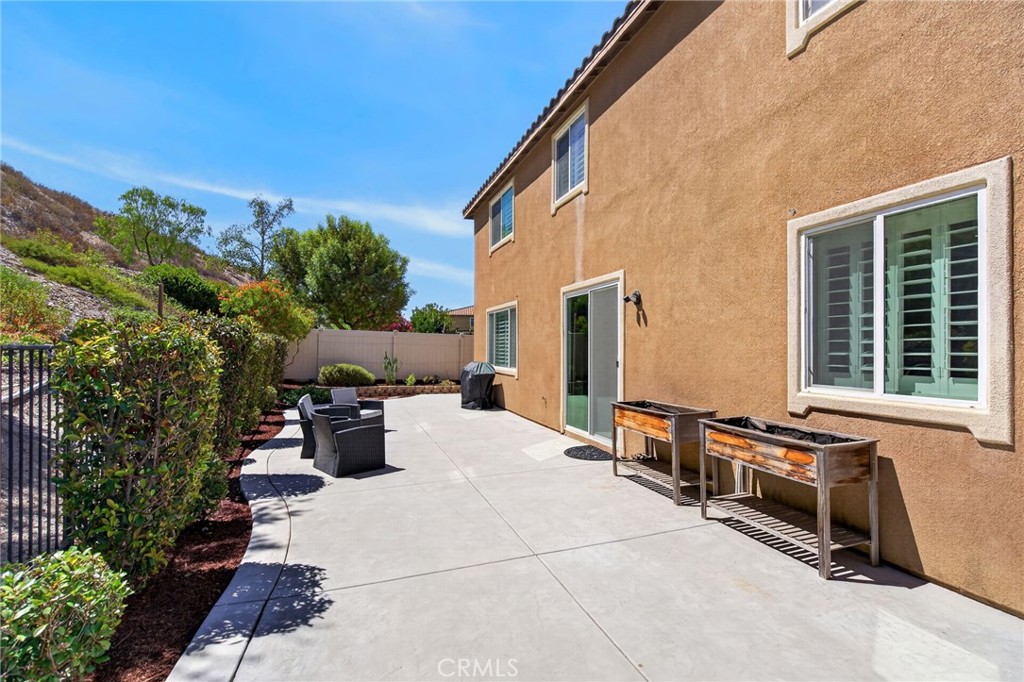 16796 Golden Bluff Loop Riverside, CA 92503 - Photo 35 of 47 Gallery Image 35