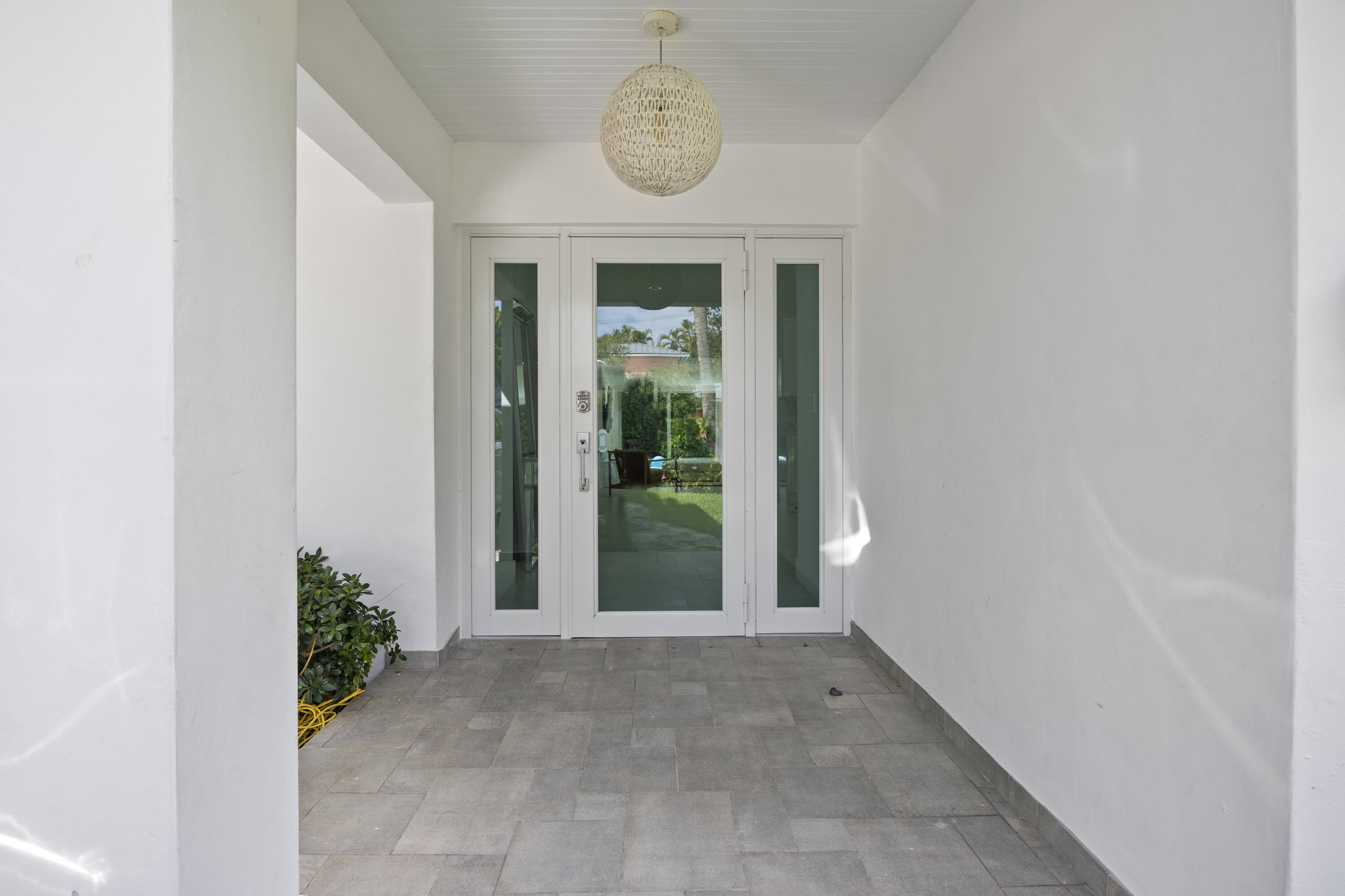 630 Allendale Road Key Biscayne, FL 33149 - Photo 5 of 41 0037
