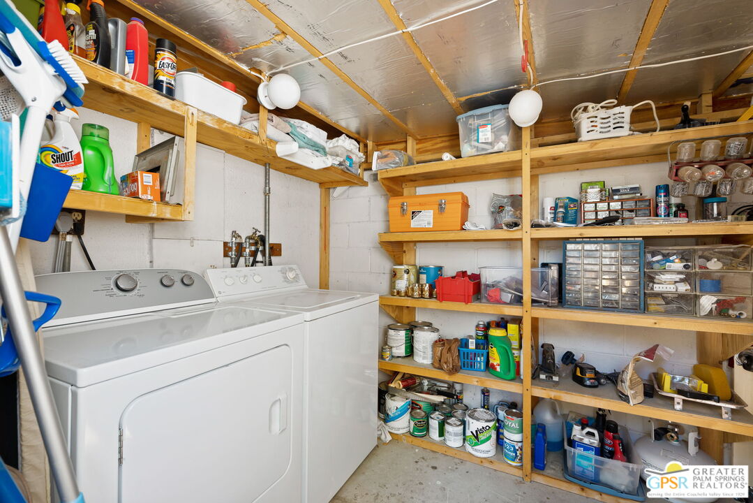 1655 Andee Drive Palm Springs, CA 92264 - Photo 24 of 26 a utility room with washer and dryer