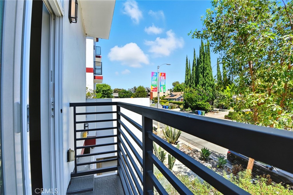 4461 Tujunga Avenue, Unit 101 Studio City, CA 91602 - Photo 17 of 34