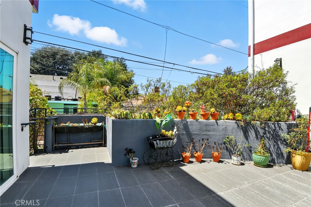 4461 Tujunga Avenue, Unit 101 Studio City, CA 91602 - Photo 32 of 34