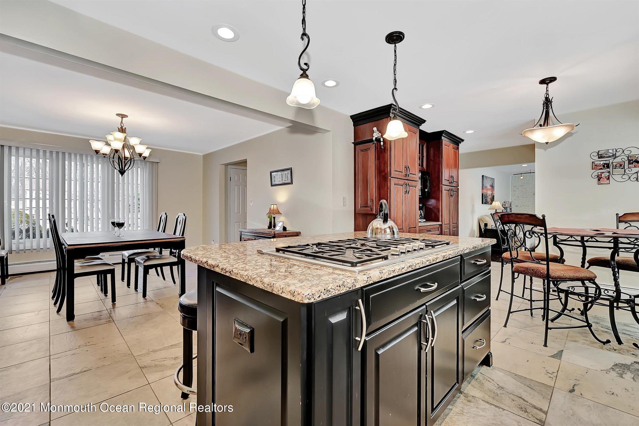 9 Grant Road Manalapan, NJ 07726 - Photo 11 of 33 11-Kitchen