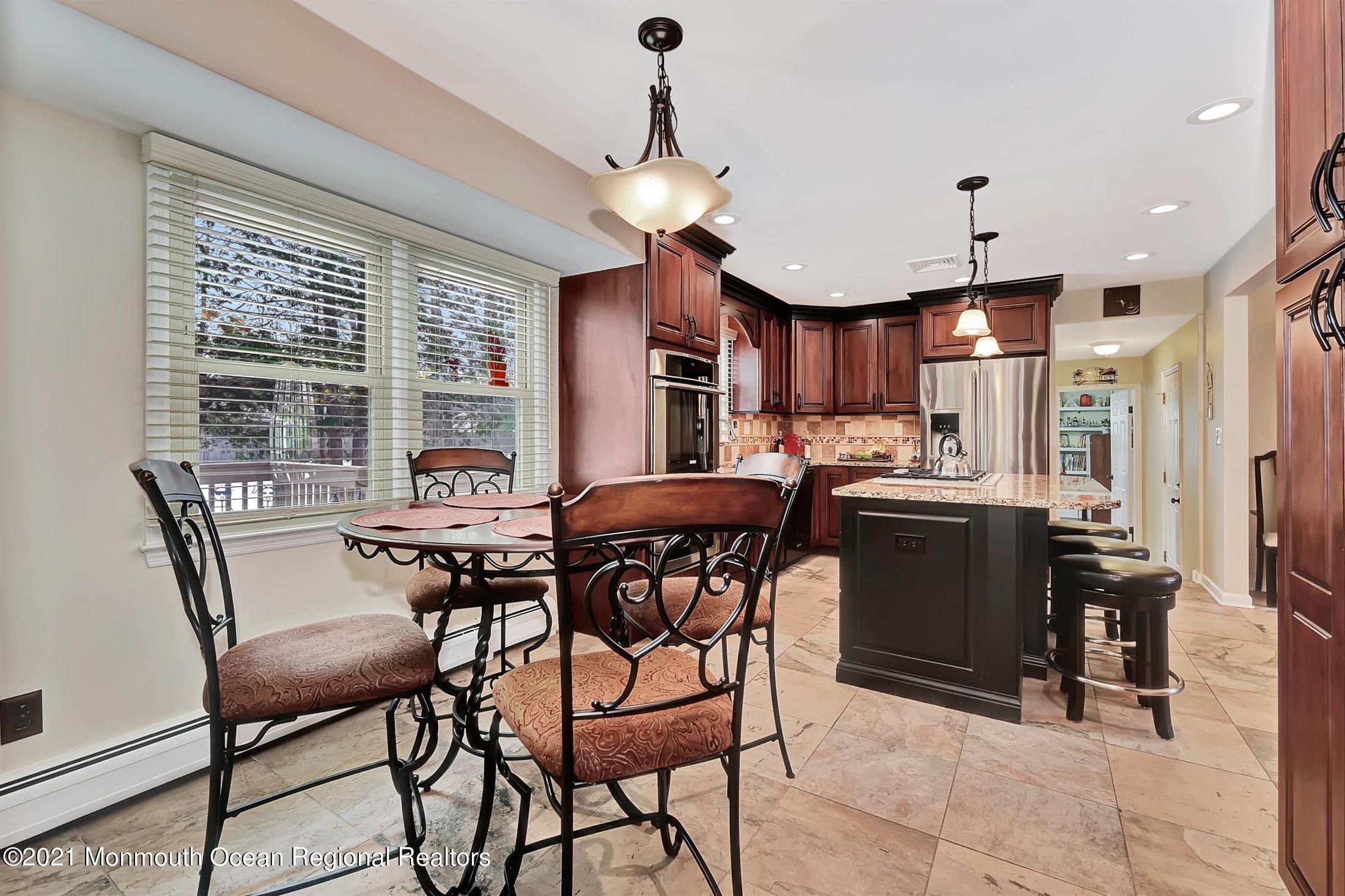 9 Grant Road Manalapan, NJ 07726 - Photo 13 of 33 13-Kitchen