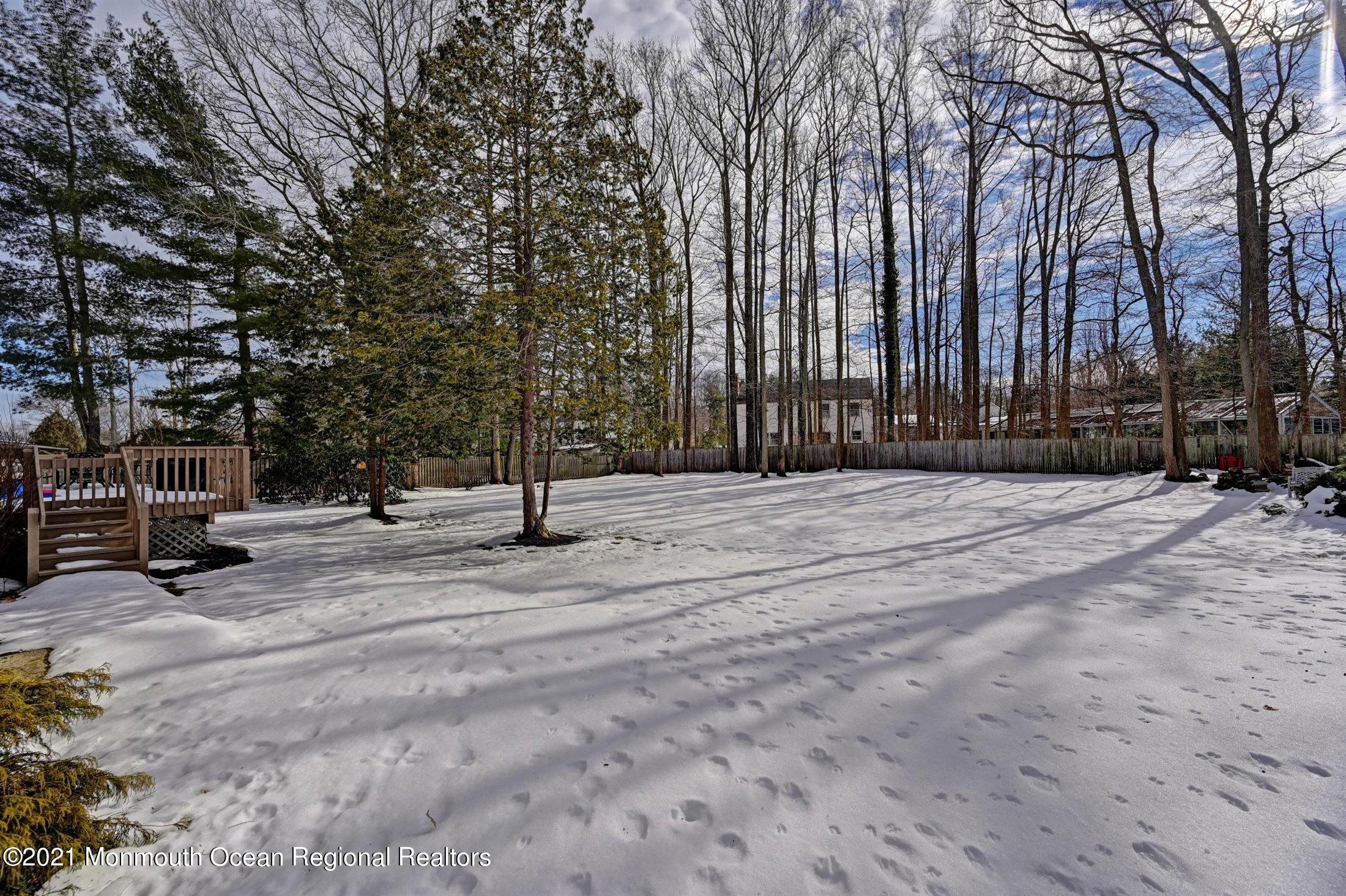 9 Grant Road Manalapan, NJ 07726 - Photo 28 of 33 28-Back