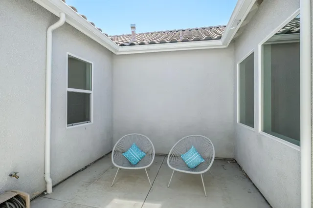 a bathroom with a toilet