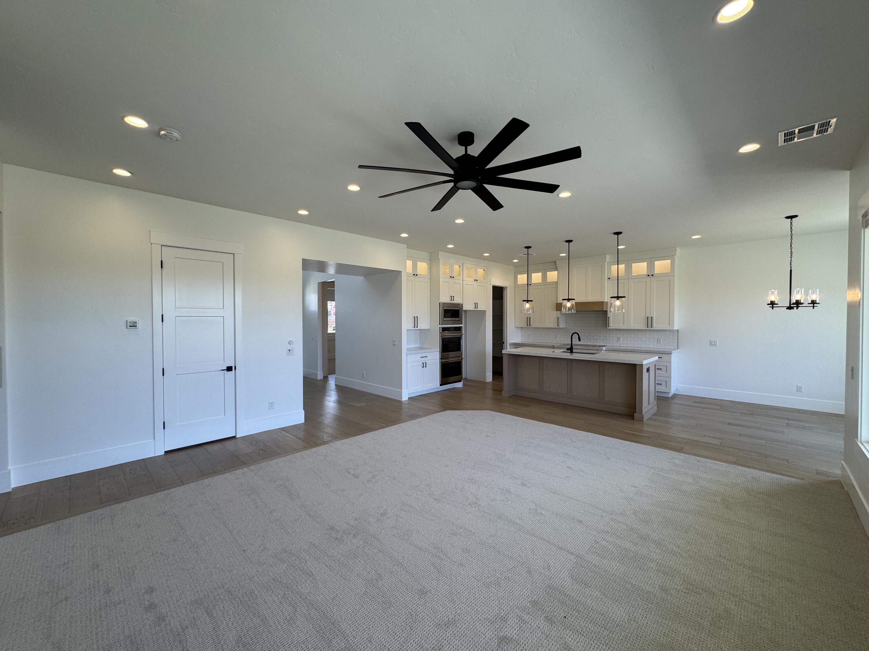 472 South Beck Drive Washington, UT 84780 - Photo 6 of 40 IMG_5933
