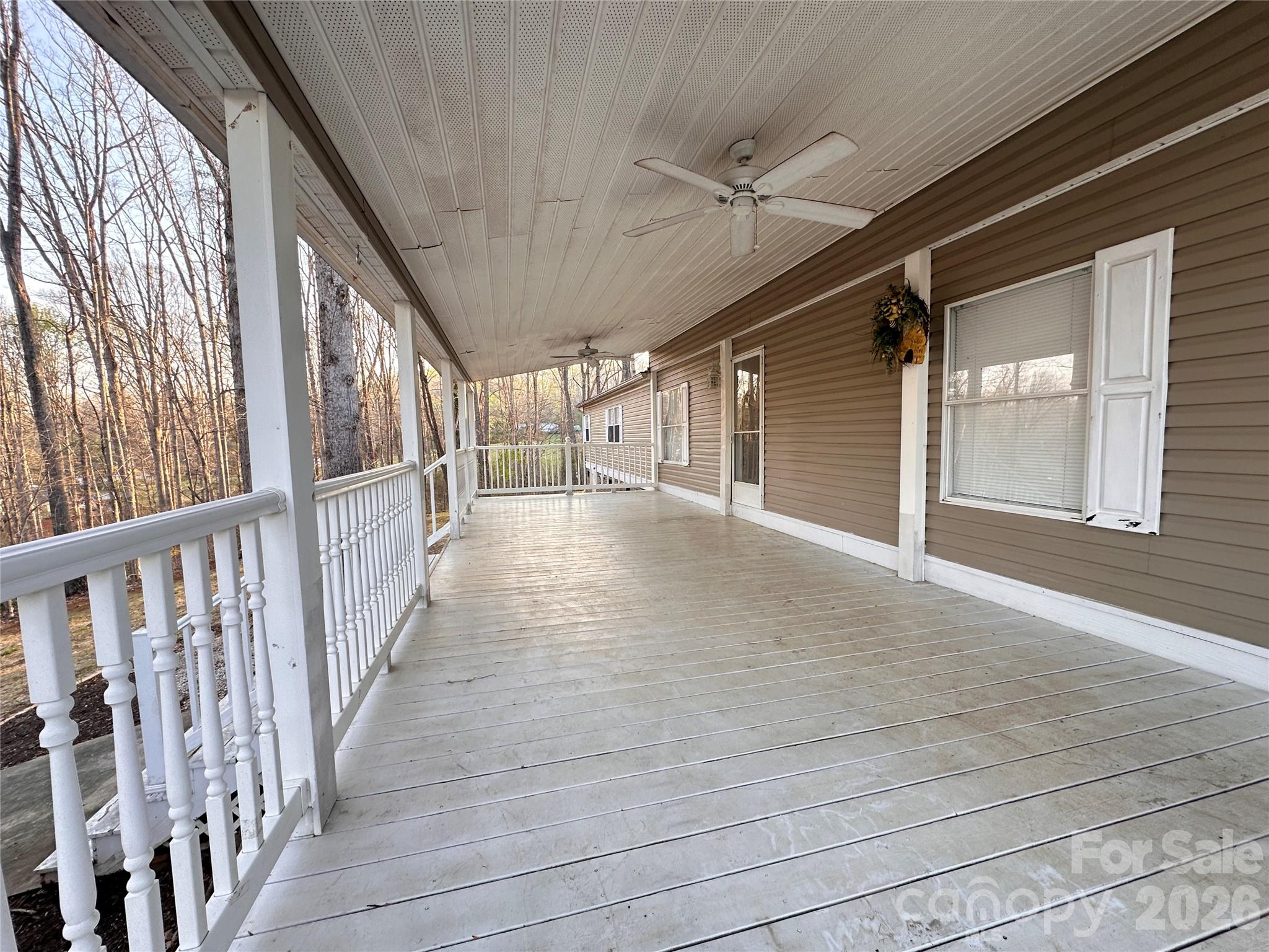 626 Lukes Loop, Unit 18 Marion, NC 28752 - Photo 4 of 32