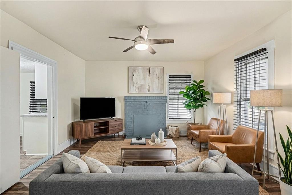 107 1st Street Barnesville, GA 30204 - Photo 5 of 33