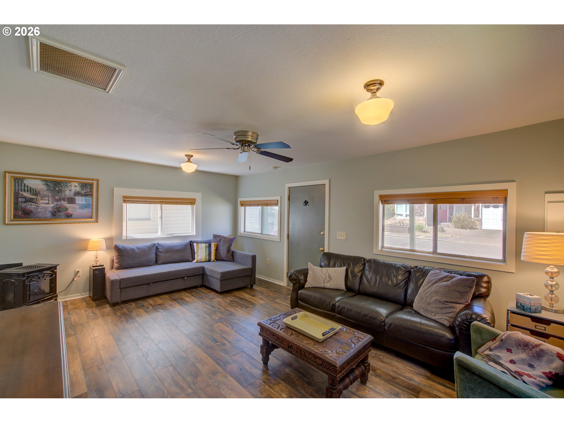 335 9th Avenue Seaside, OR 97138 - Photo 8 of 25
