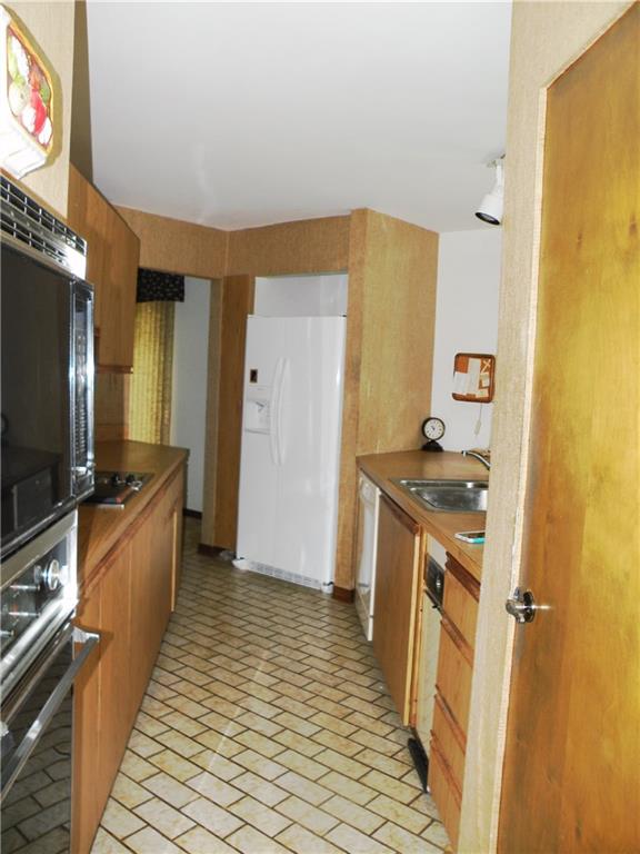 234 Sunridge Road Pittsburgh, PA 15238 - Photo 14 of 23 Gallery Image 14