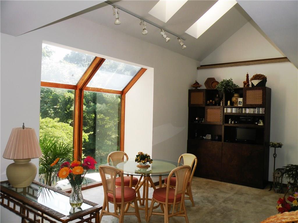 234 Sunridge Road Pittsburgh, PA 15238 - Photo 8 of 23 Gallery Image 8