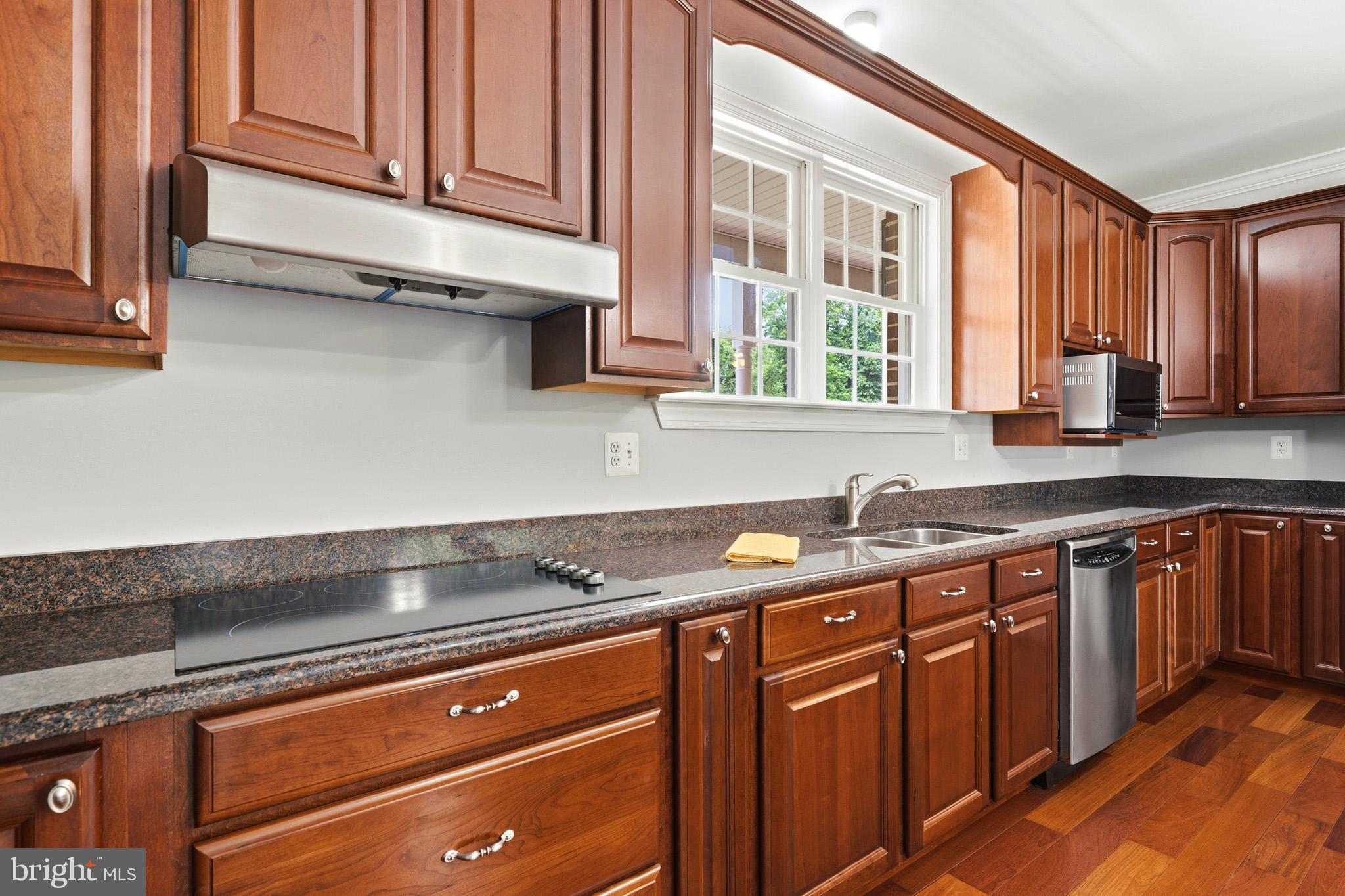 4570 Hawthorne Road Indian Head, MD 20640 - Photo 14 of 82 Brand new stove top