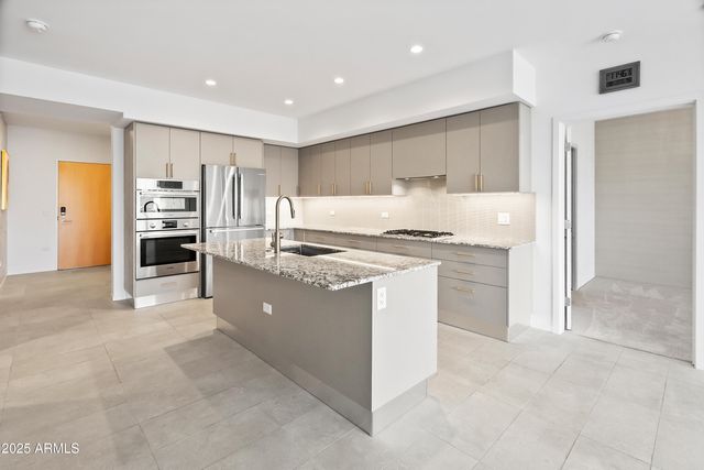 $1,643,000 | 7180 East Kierland Boulevard, Unit 815, Scottsdale, AZ 85254