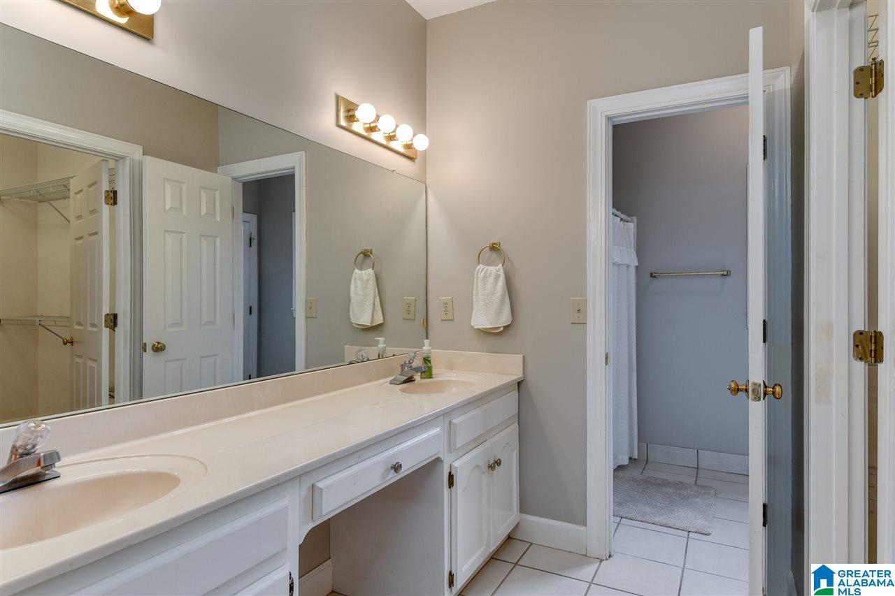 204 Newgate Circle Alabaster, AL 35007 - Photo 25 of 50