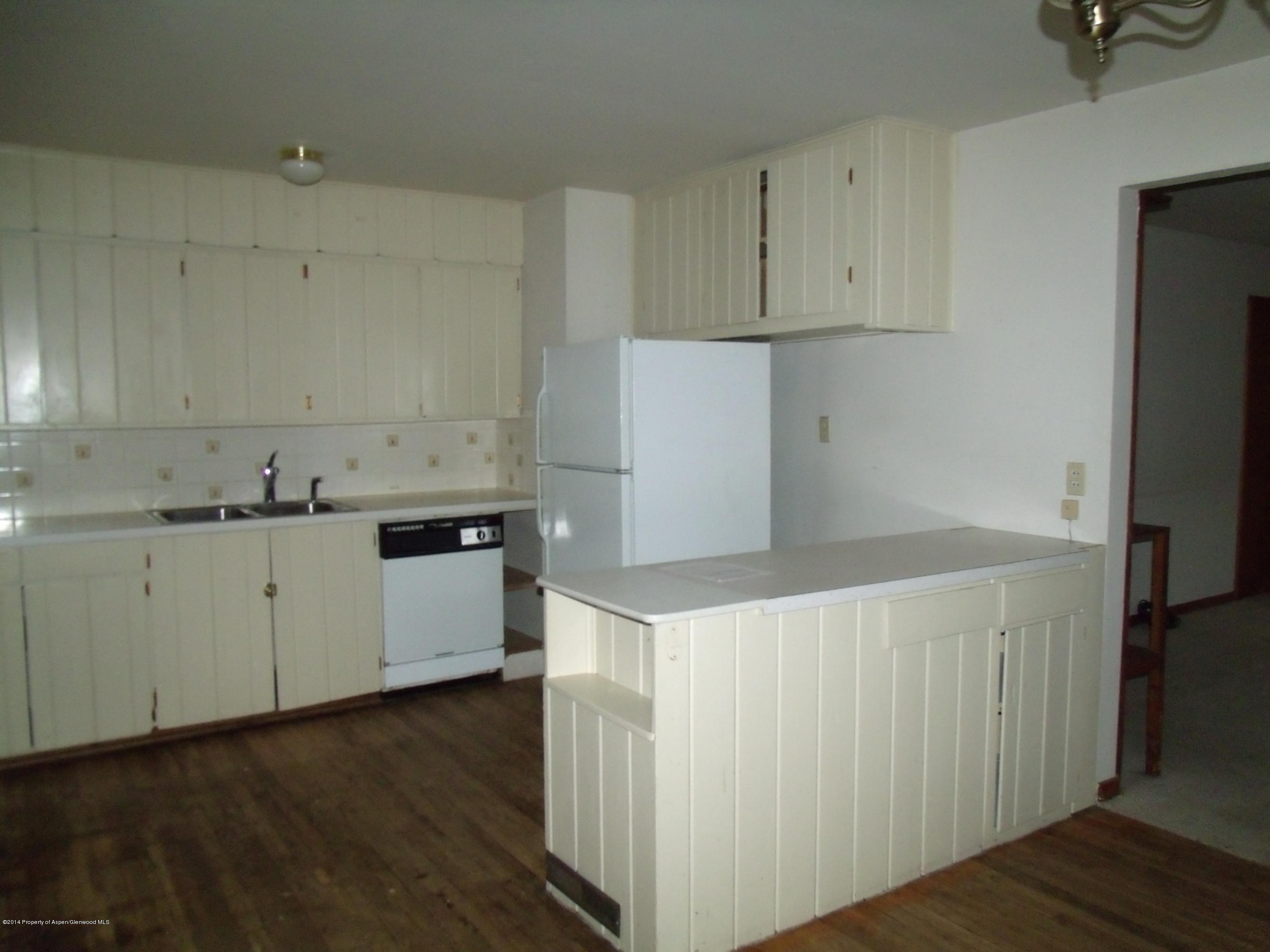 839 Munro Avenue Rifle, CO 81650 - Photo 3 of 8 Kitchen
