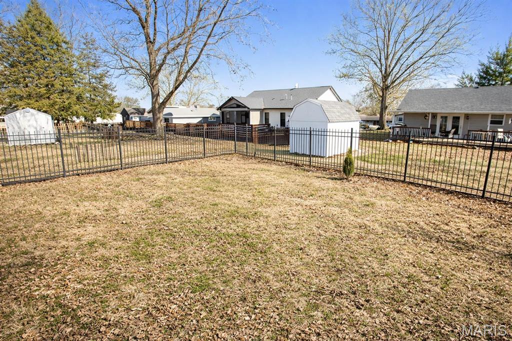 381 High Point Drive Edwardsville, IL 62025 - Photo 4 of 31