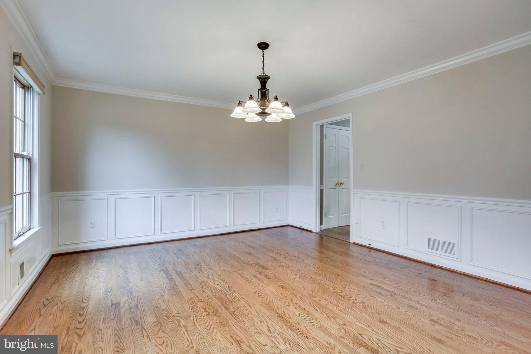 413 Seneca Road Great Falls, VA 22066 - Photo 3 of 45 Dining Room