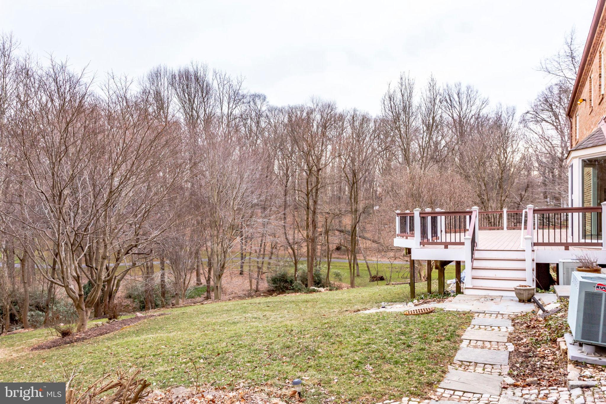 413 Seneca Road Great Falls, VA 22066 - Photo 31 of 45 Gallery Image 31
