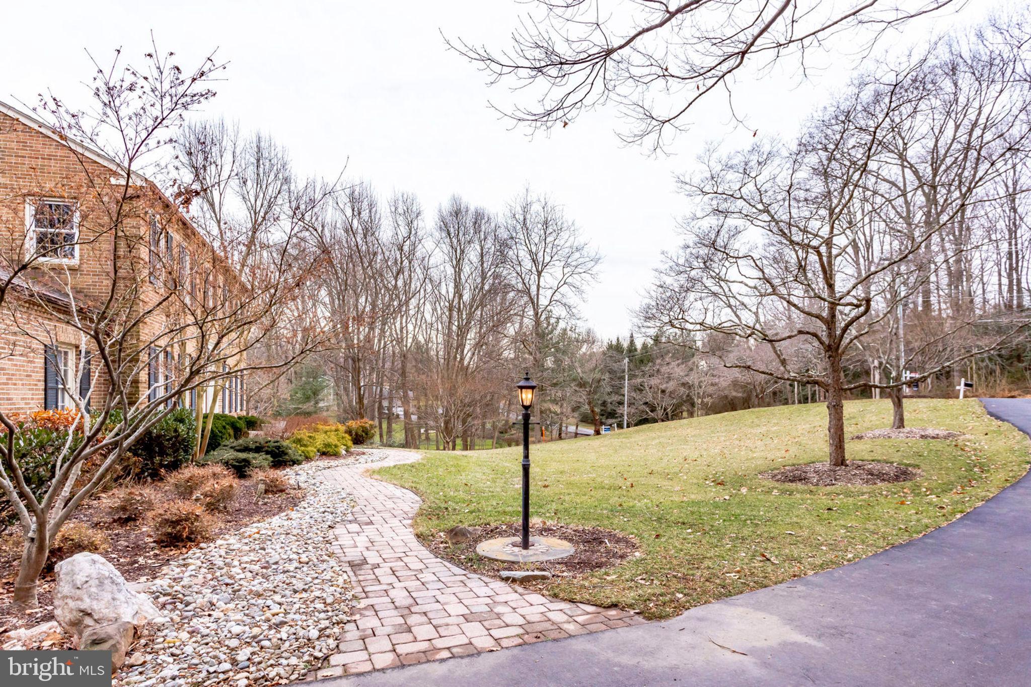 413 Seneca Road Great Falls, VA 22066 - Photo 33 of 45 Gallery Image 33