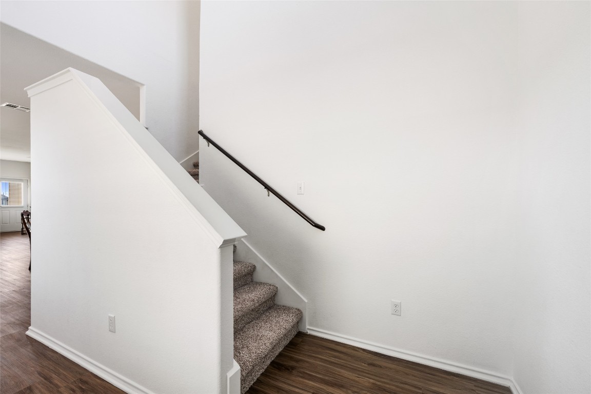 132 Joe Kidd Lane, Unit 132 Jarrell, TX 76537 - Photo 26 of 40 a view of entryway