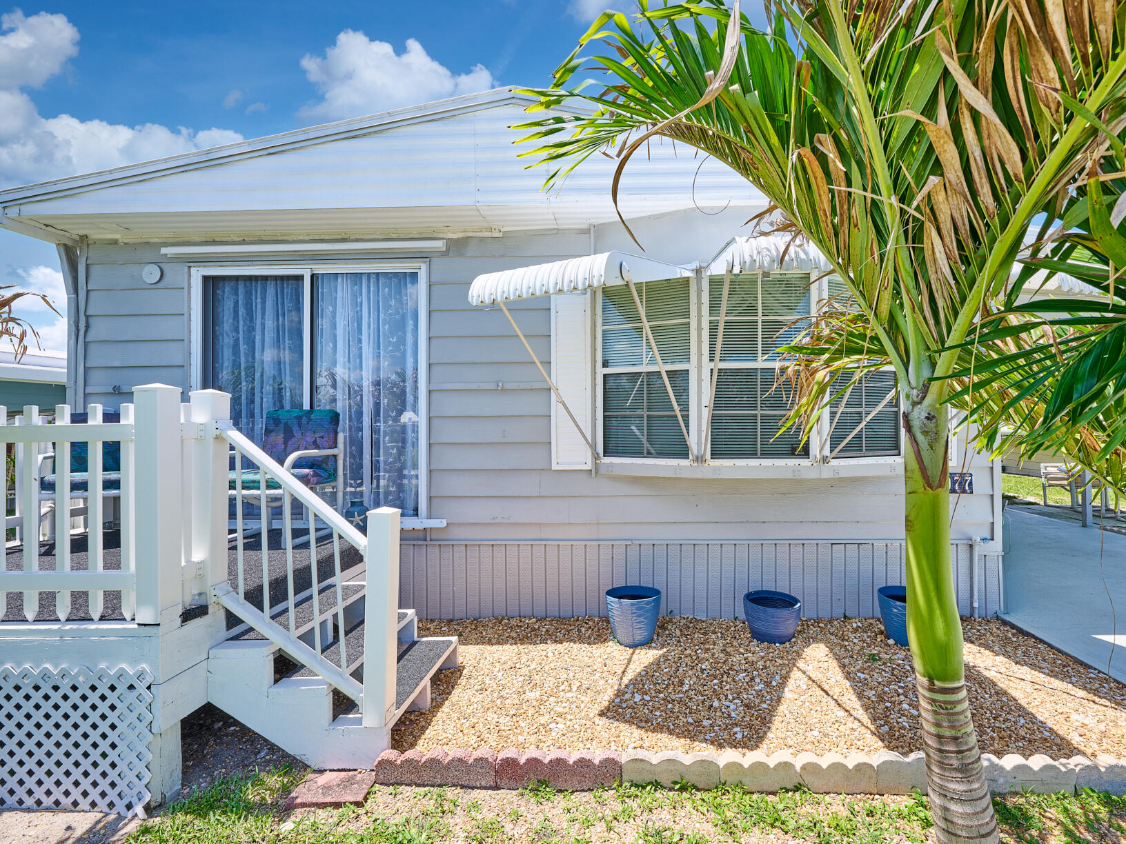 6977 Southeast Delegate Street Hobe Sound, FL 33455 - Photo 6 of 60 C PYL 0006