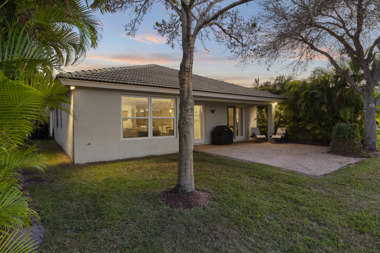1171 Southeast Kirk Street Stuart, FL 34997 - Photo 28 of 45 IMG_7864