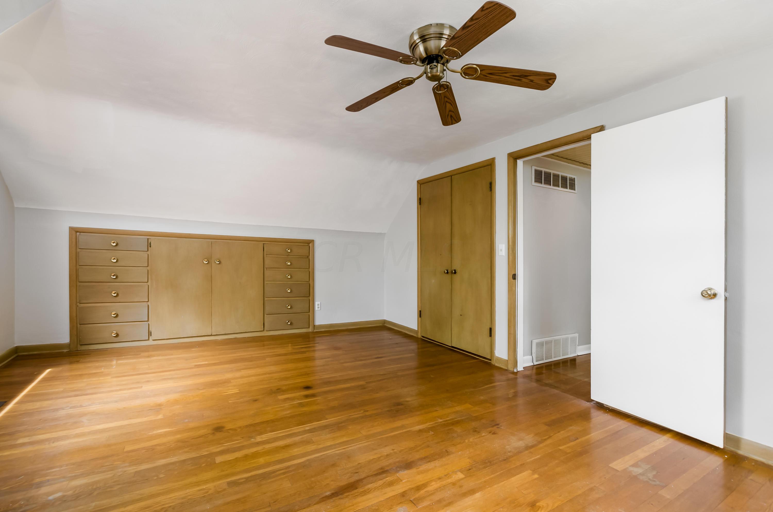 1392 Bryson Road Columbus, OH 43224 - Photo 21 of 46 Gallery Image 21