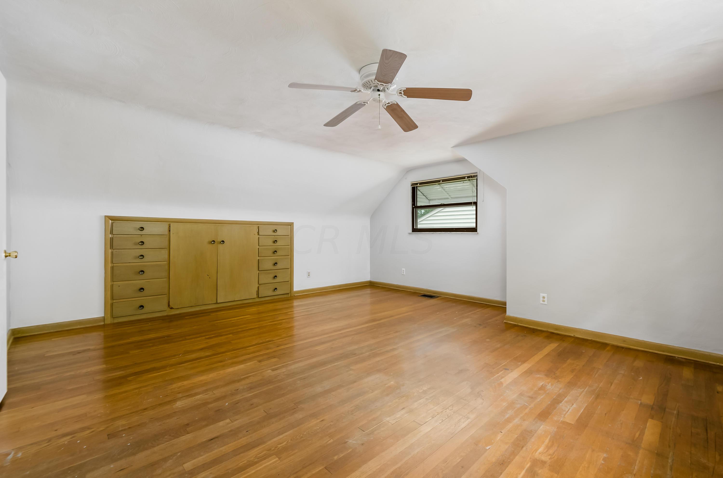 1392 Bryson Road Columbus, OH 43224 - Photo 23 of 46 Gallery Image 23