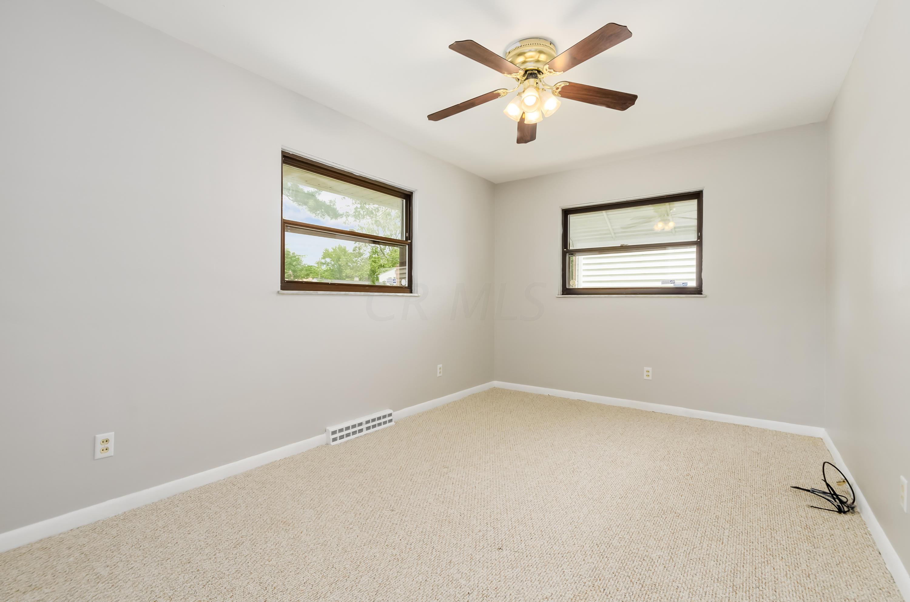 1392 Bryson Road Columbus, OH 43224 - Photo 26 of 46 Gallery Image 26