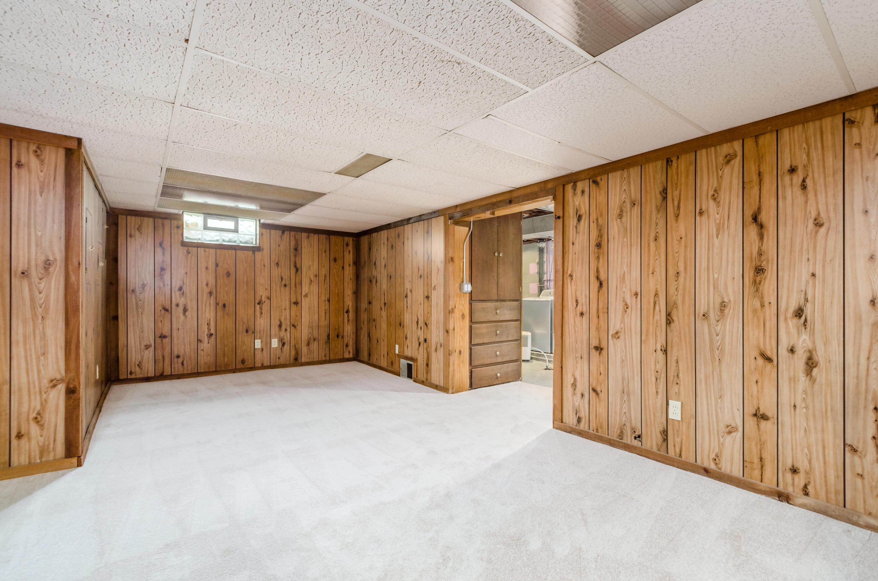 1392 Bryson Road Columbus, OH 43224 - Photo 28 of 46 Gallery Image 28