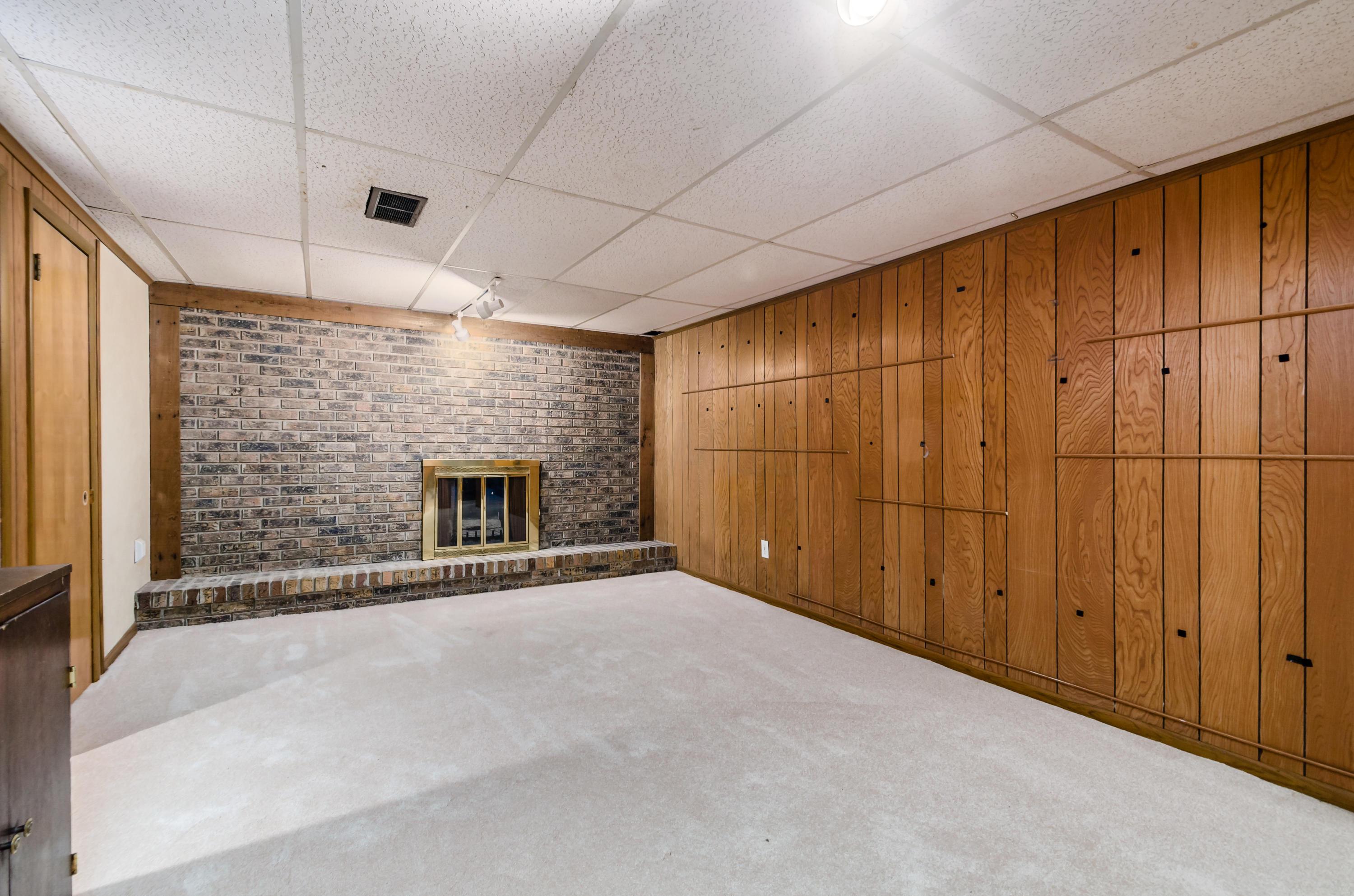 1392 Bryson Road Columbus, OH 43224 - Photo 34 of 46 Gallery Image 34