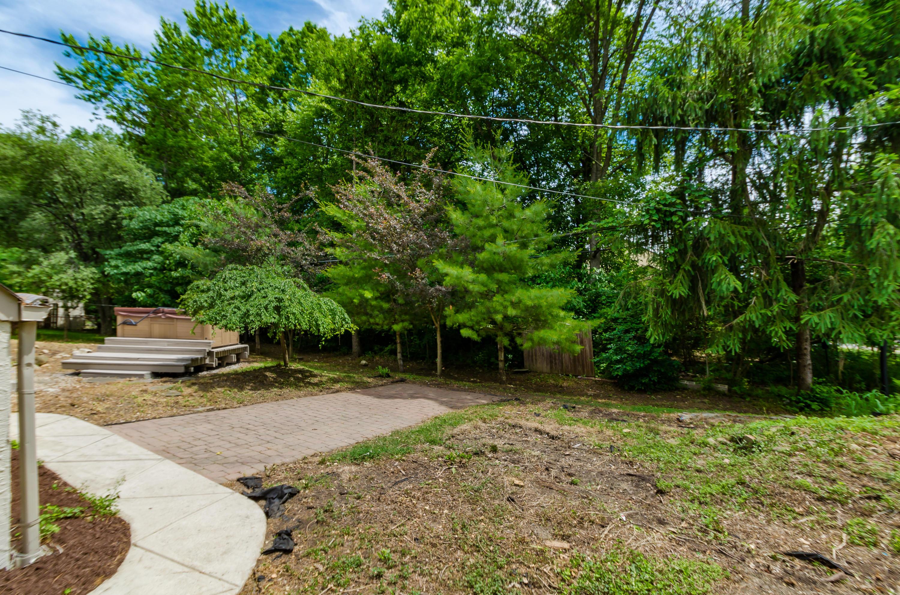 1392 Bryson Road Columbus, OH 43224 - Photo 40 of 46 Gallery Image 40