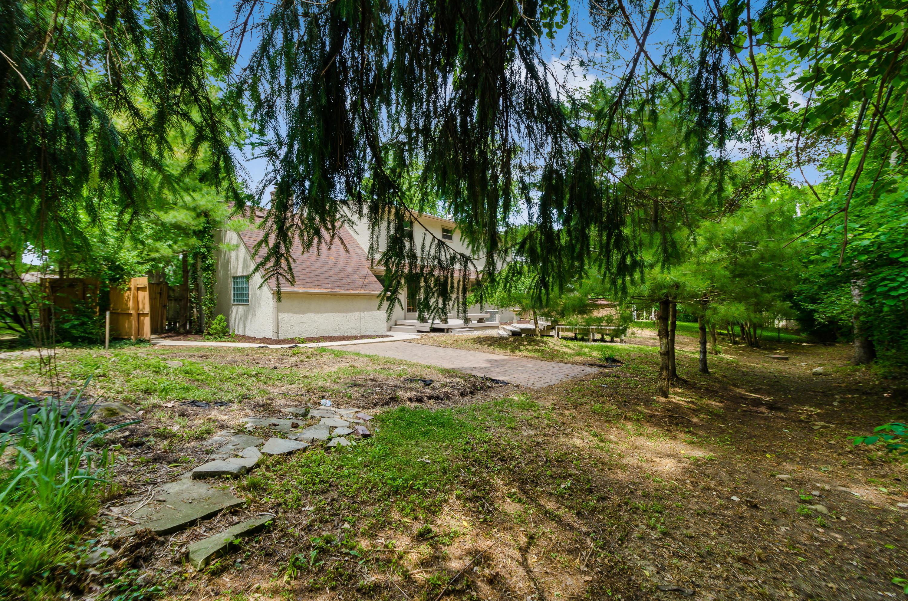 1392 Bryson Road Columbus, OH 43224 - Photo 41 of 46 Gallery Image 41