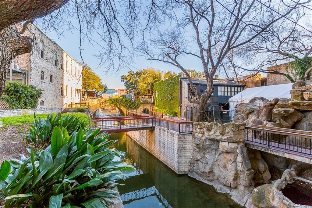 507 Sabine Street, Unit 602 Austin, TX 78701 - Photo 19 of 22 a view of a swimming pool with sitting area