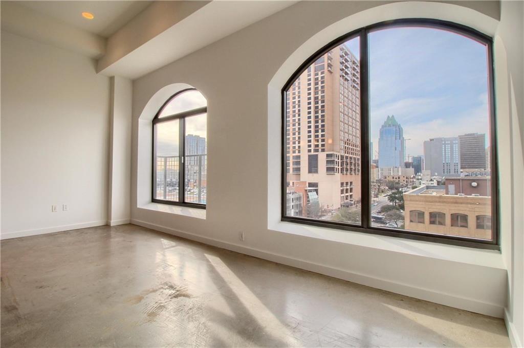 507 Sabine Street, Unit 602 Austin, TX 78701 - Photo 4 of 22 a view of an entryway with a door