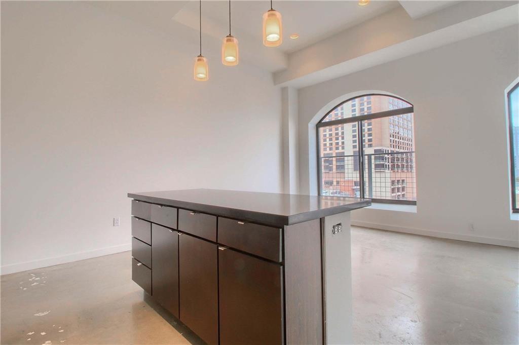 507 Sabine Street, Unit 602 Austin, TX 78701 - Photo 6 of 22 a view of an entryway with a window