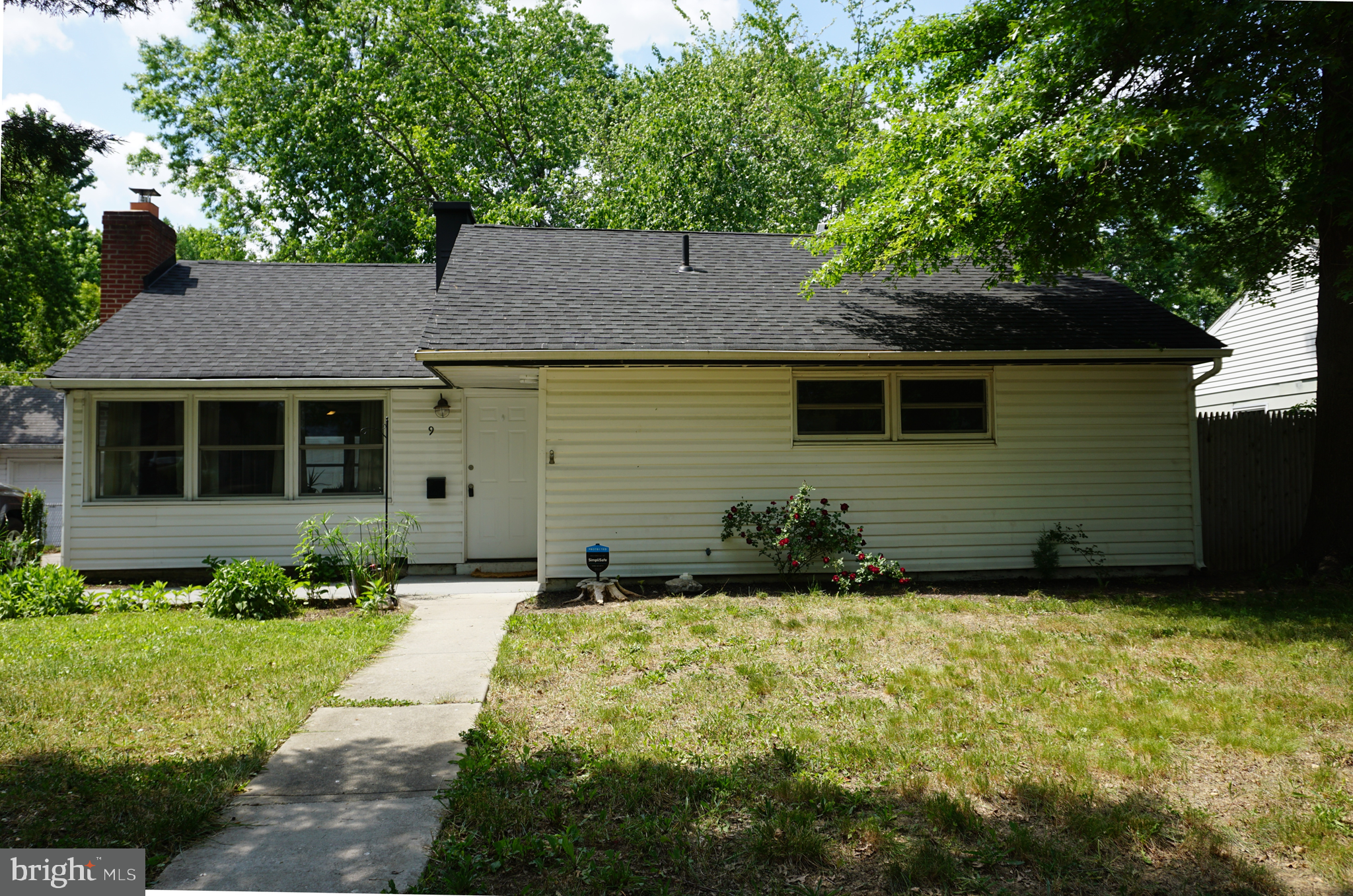 9 Gainor Road New Castle, DE 19720 - Photo 1 of 16 Gallery Image 1