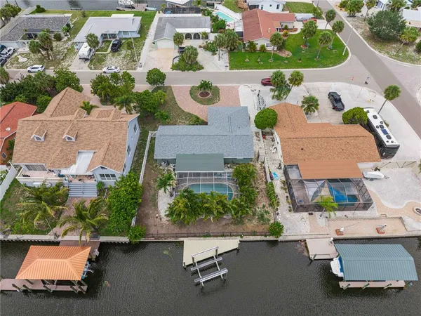 $630,000 | 1004 Spindle Palm Way, Apollo Beach, FL 33572