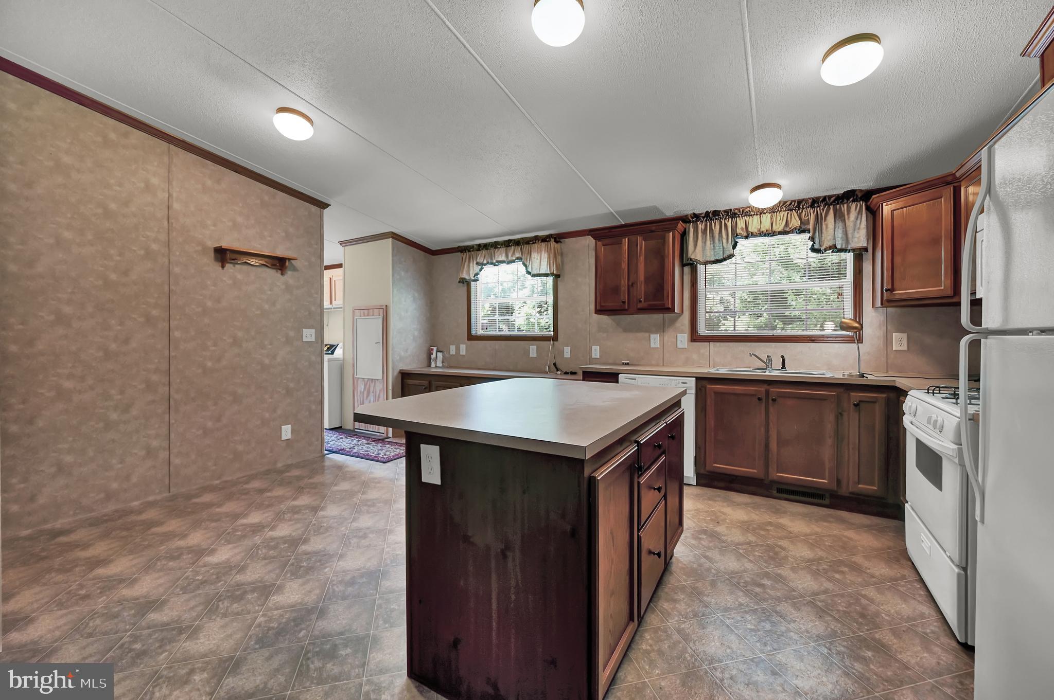 960 Green Springs Road Hanover, PA 17331 - Photo 10 of 32 Gallery Image 10