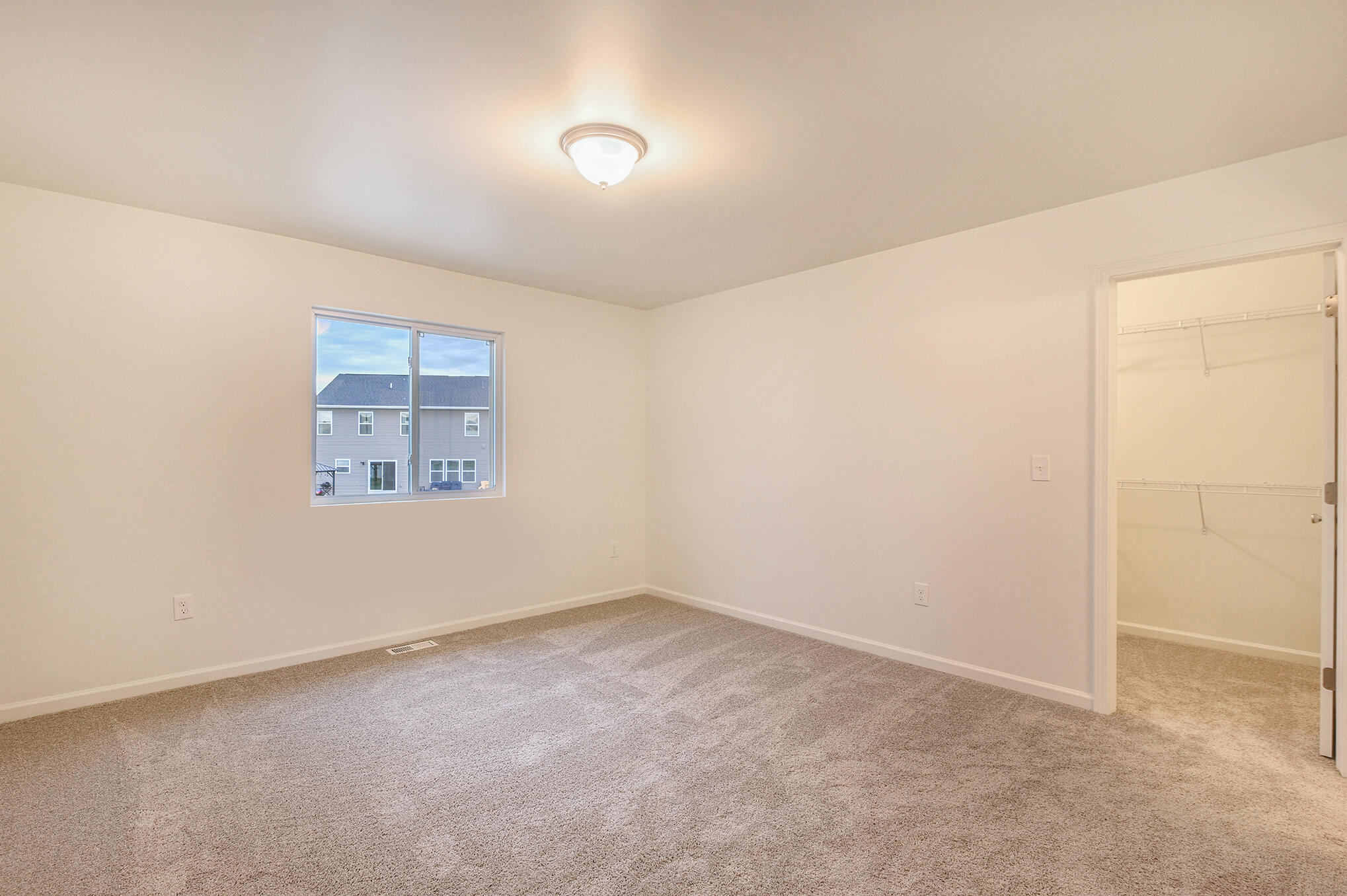 1194 Auburn Road Hastings, MI 49058 - Photo 14 of 27 TRG093-i2190-Master BR
