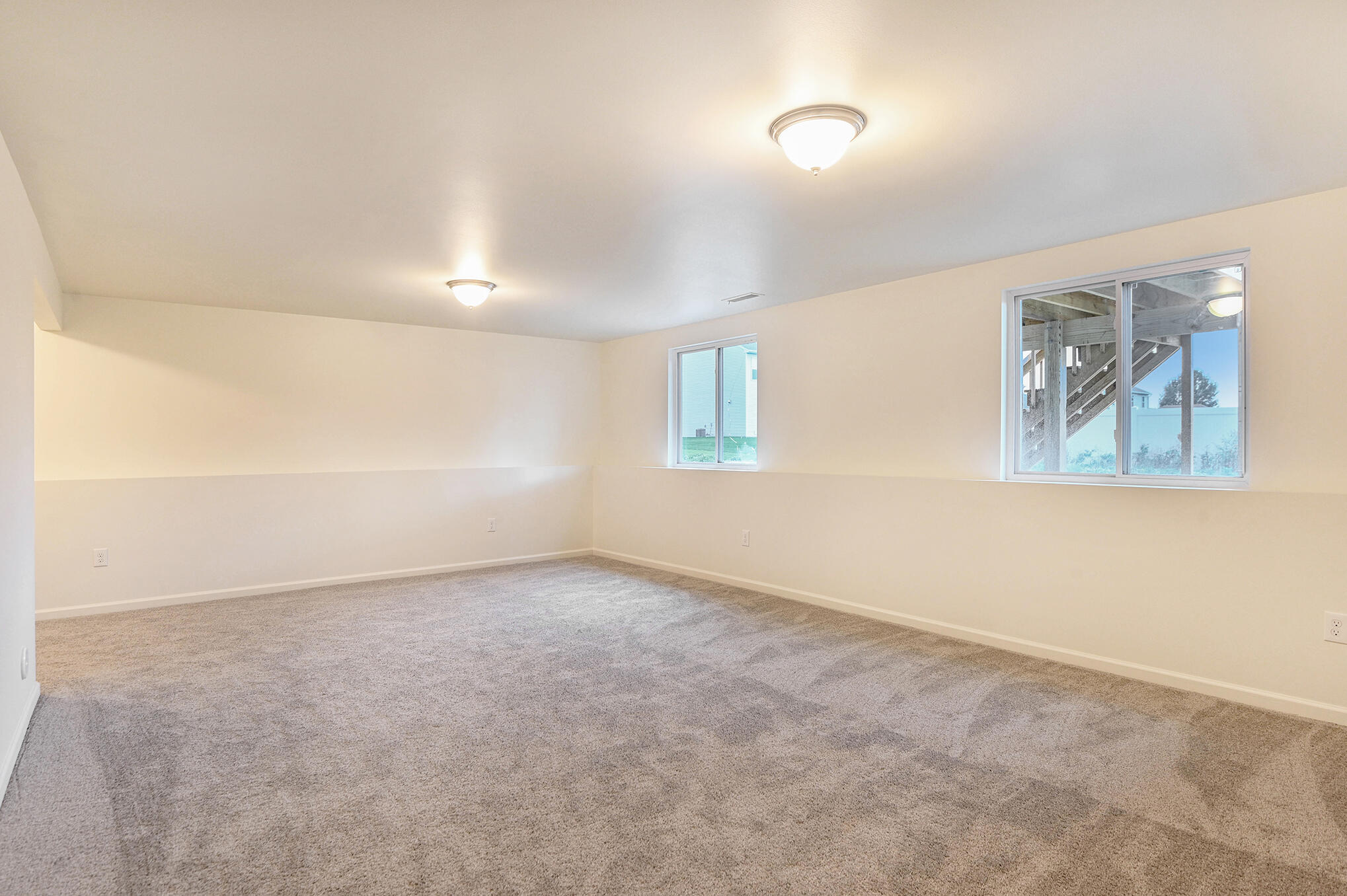1194 Auburn Road Hastings, MI 49058 - Photo 19 of 27 TRG093-i2190-Rec Room2