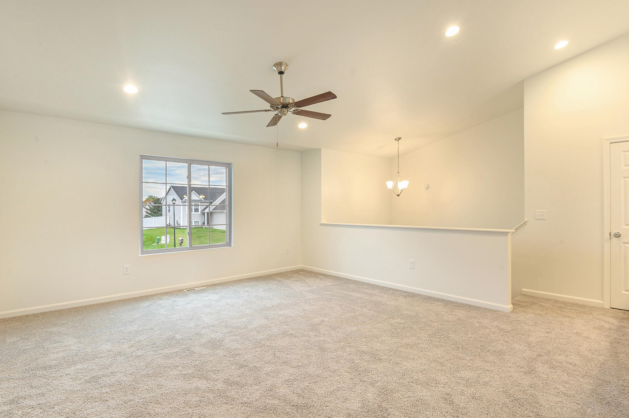 1194 Auburn Road Hastings, MI 49058 - Photo 10 of 27 TRG093-i2190-Great Room2