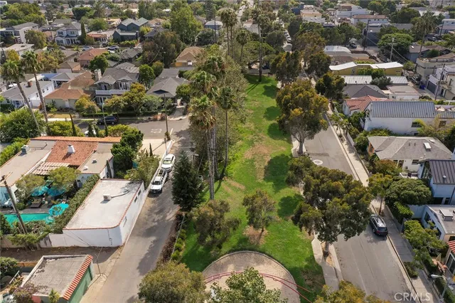 $1,200,000 | 703 Ozone Street, Santa Monica, CA 90405