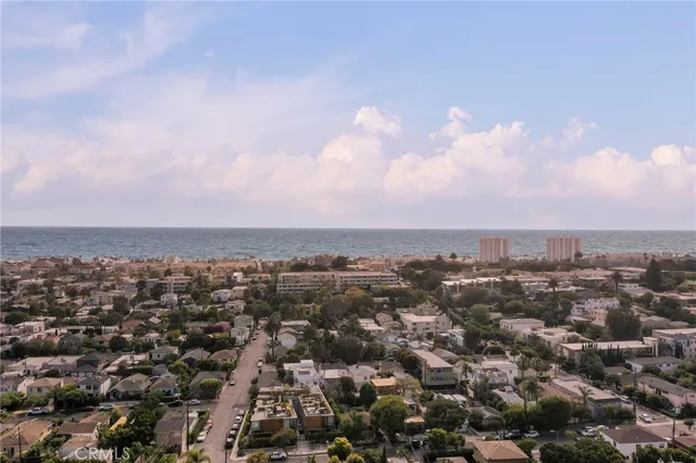 $1,200,000 | 703 Ozone Street, Santa Monica, CA 90405