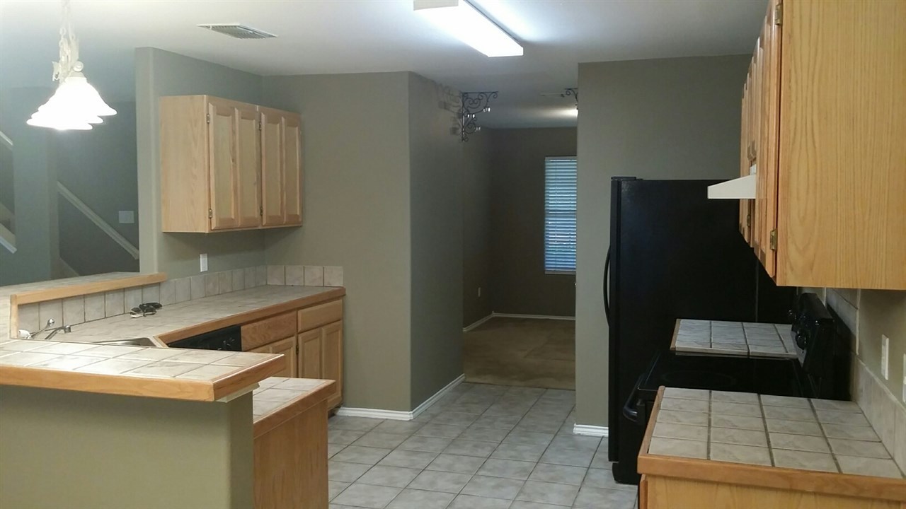 2018 Lima Loop Laredo, TX 78045 - Photo 4 of 9 Gallery Image 4